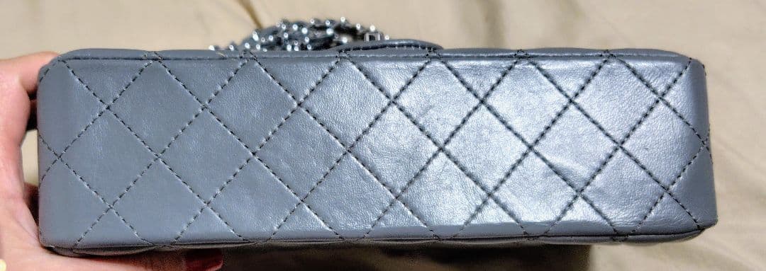 ひ*み様 ‎♡CHANEL♡ グレー キルティング バッグ✨美品✨