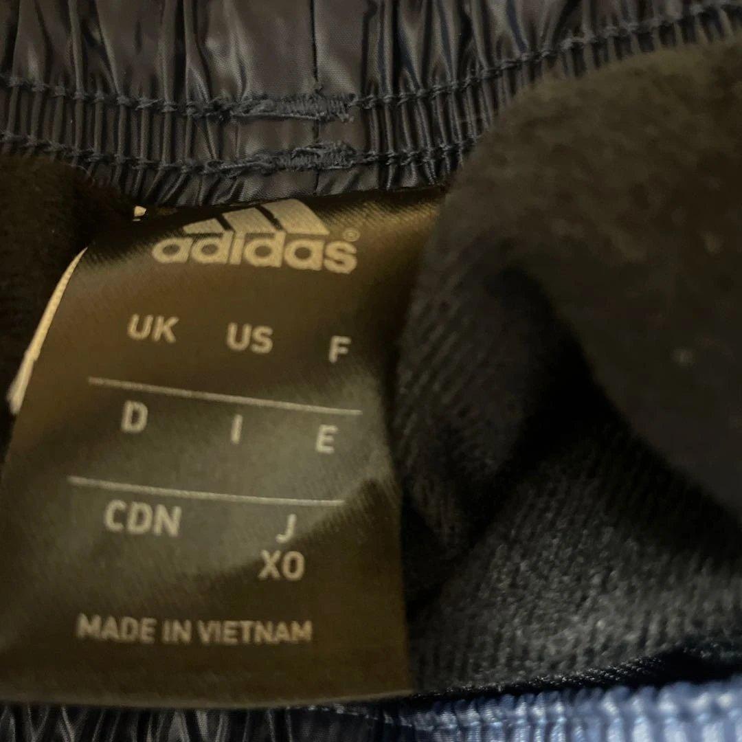 adidas ウインドブレーカー　上下　XO
