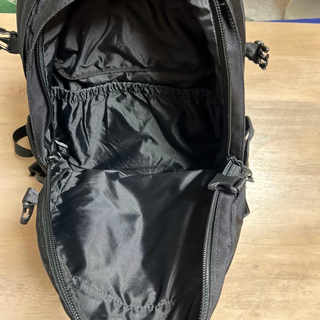 NEW ERA バックパック　キャリアパック　35L