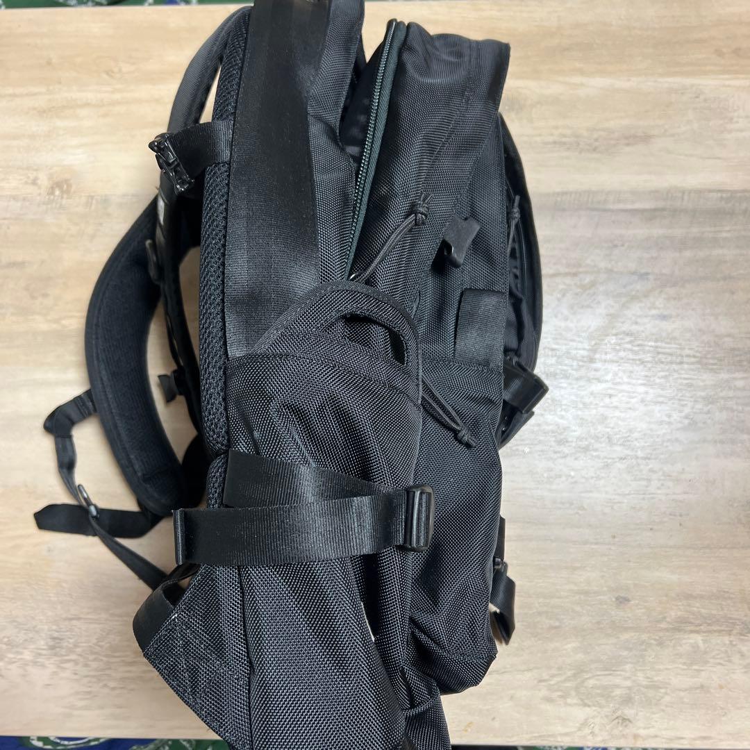 NEW ERA バックパック　キャリアパック　35L