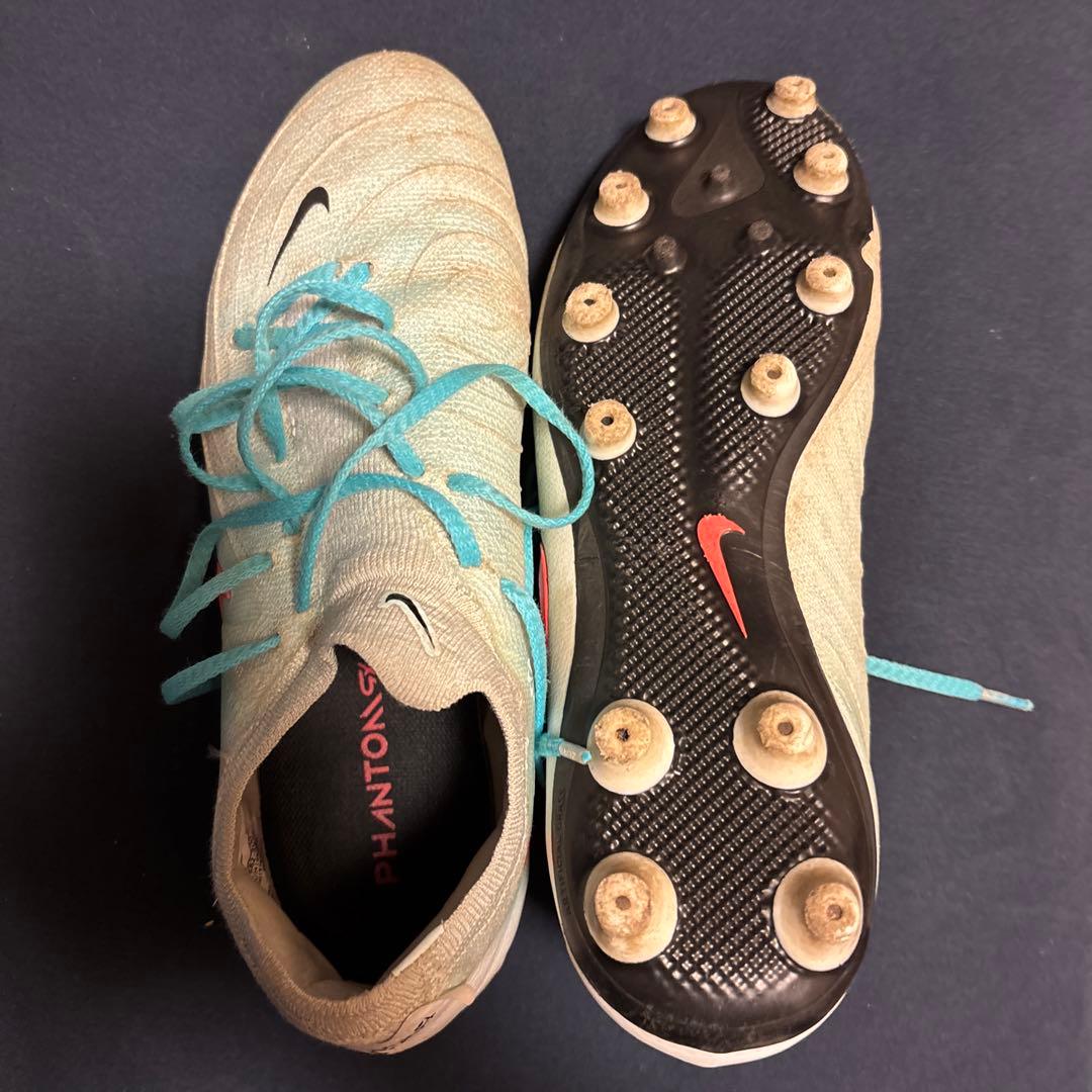 Nike Phantom サッカーシューズ 水色