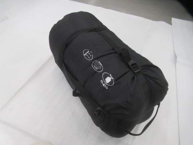 超美品ベアーズロック マミー型センタージッパー 寝袋-15℃ FX-451G 黒