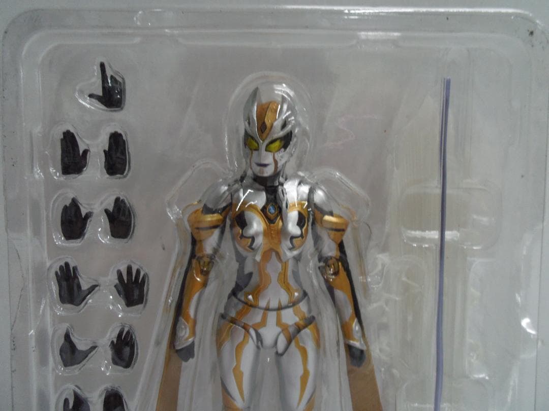 【開封品】S.H.Figuarts ウルトラマントリガー カルミラ　汚れあり