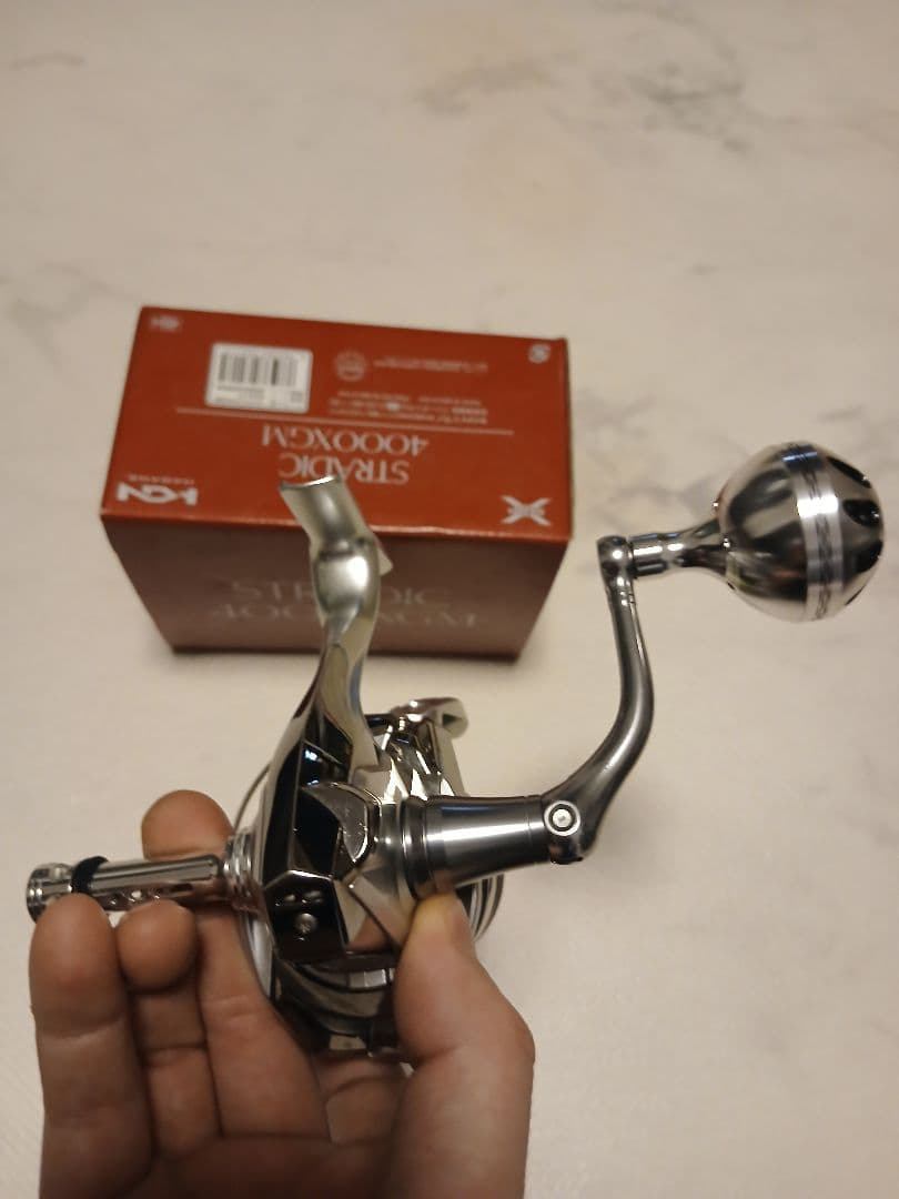 SHIMANO STRADIC 4000XGM スピニングリール