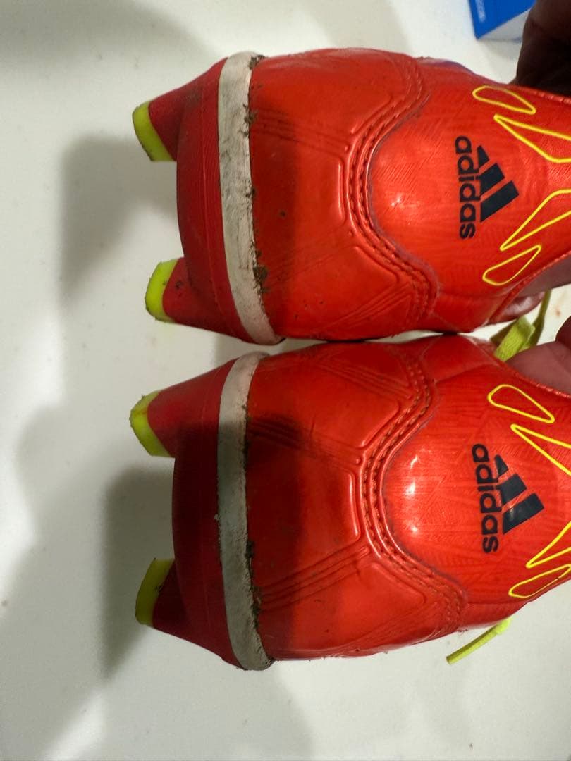 adidas F10 サッカーシューズ イエロー/オレンジ