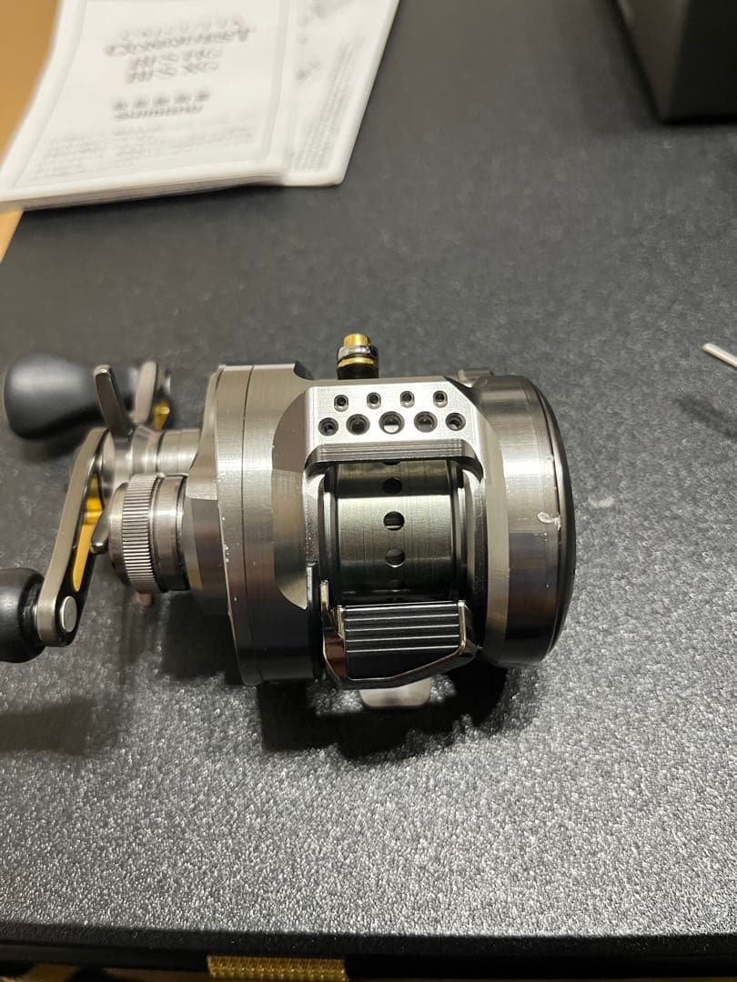 シマノ　23カルカッタコンクエストbfs XG左ハンドル
