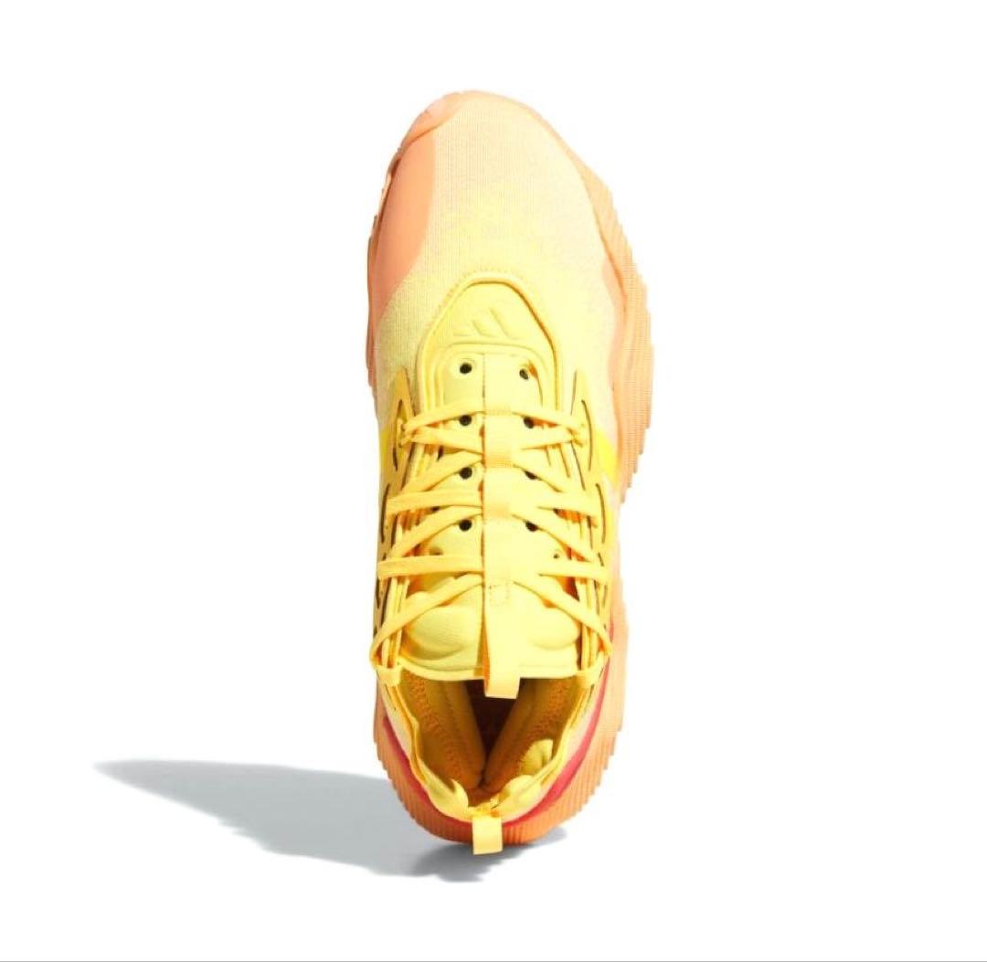 新品アディダスadidas バッシュTrae Young 3 スニーカー26.0