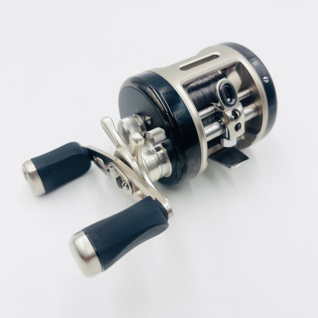 RYOBI リョービ VARIUS F300 バリウス ベイトリール 釣り用具