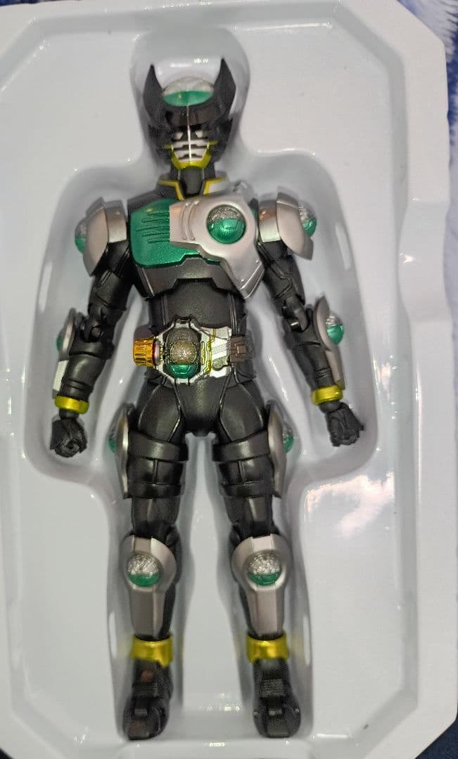真骨彫　SHフィギュアーツ　仮面ライダーバース　最終値下げ
