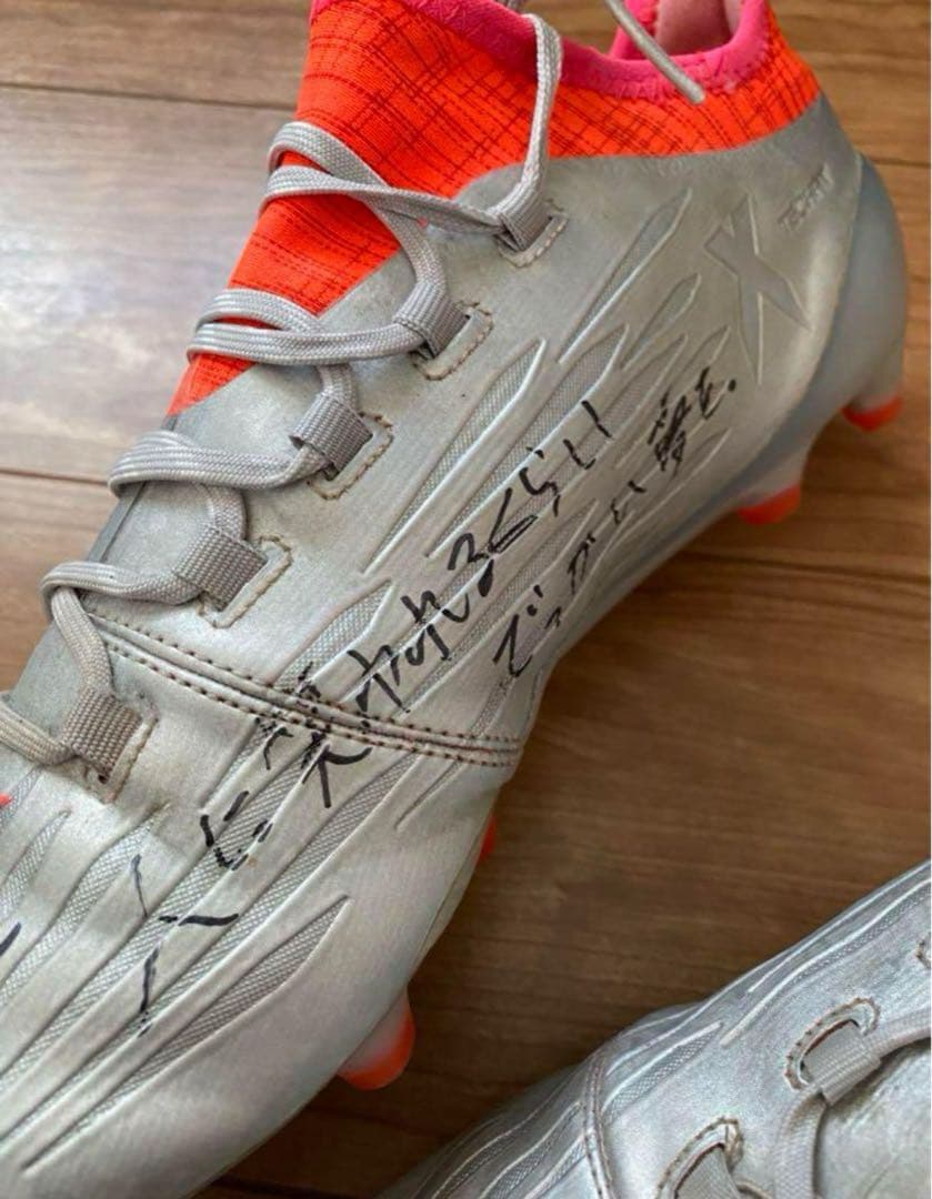 町田ゼルビア　増山選手サイン入りスパイク　2足セット