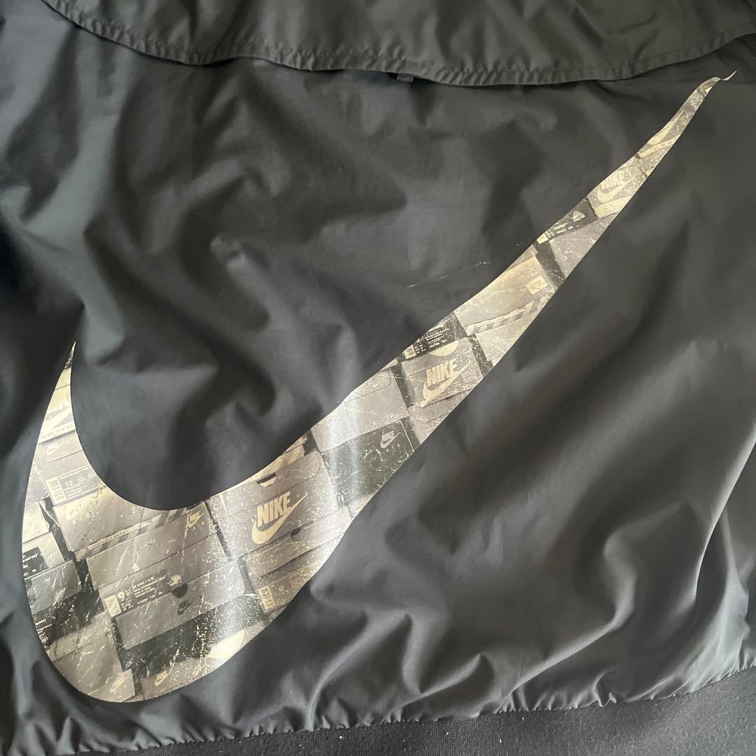 Nike アトモス　ナイロンパーカー、パンツ上下 Lサイズ　メチャクチャカッコイ