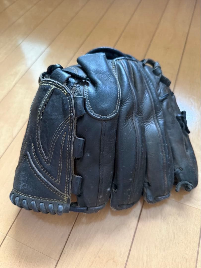 ミズノプロ　硬式投手用グラブ　グローブ　黒