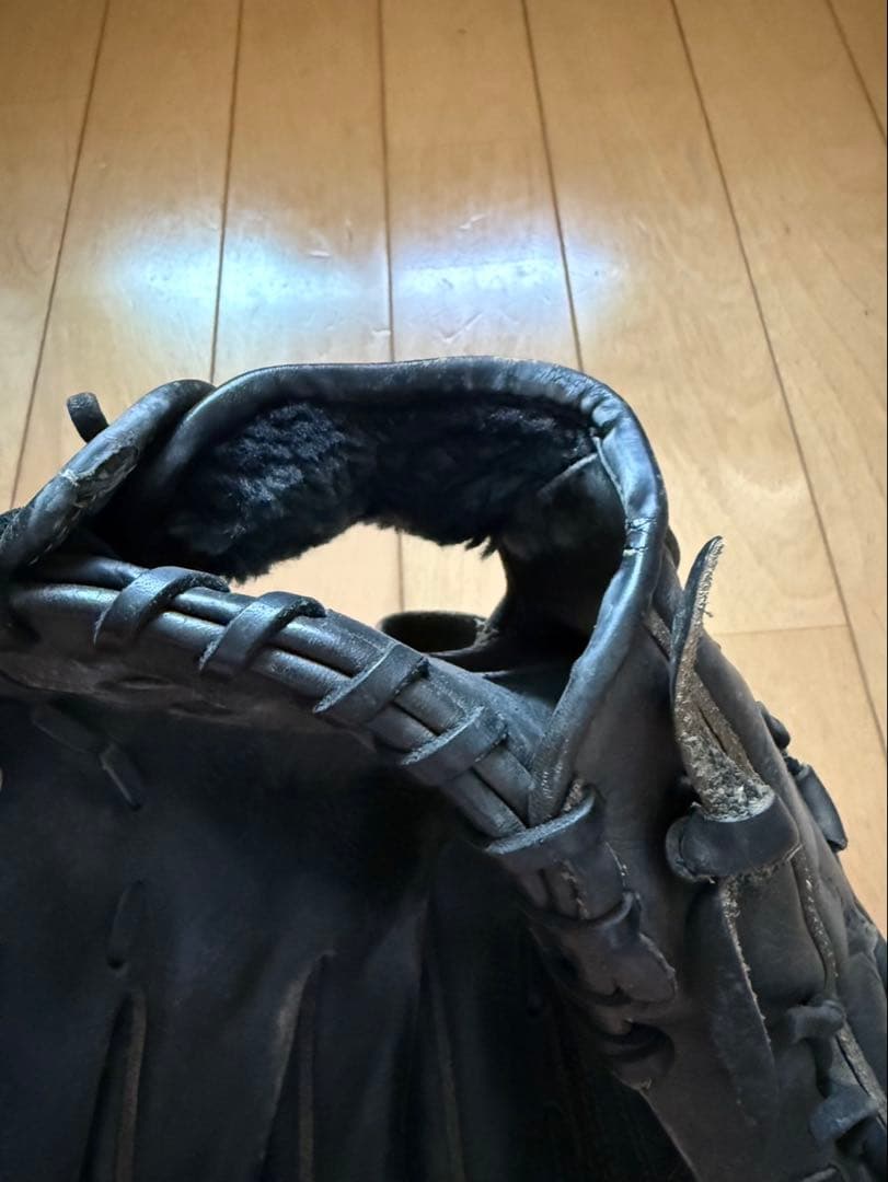 ミズノプロ　硬式投手用グラブ　グローブ　黒