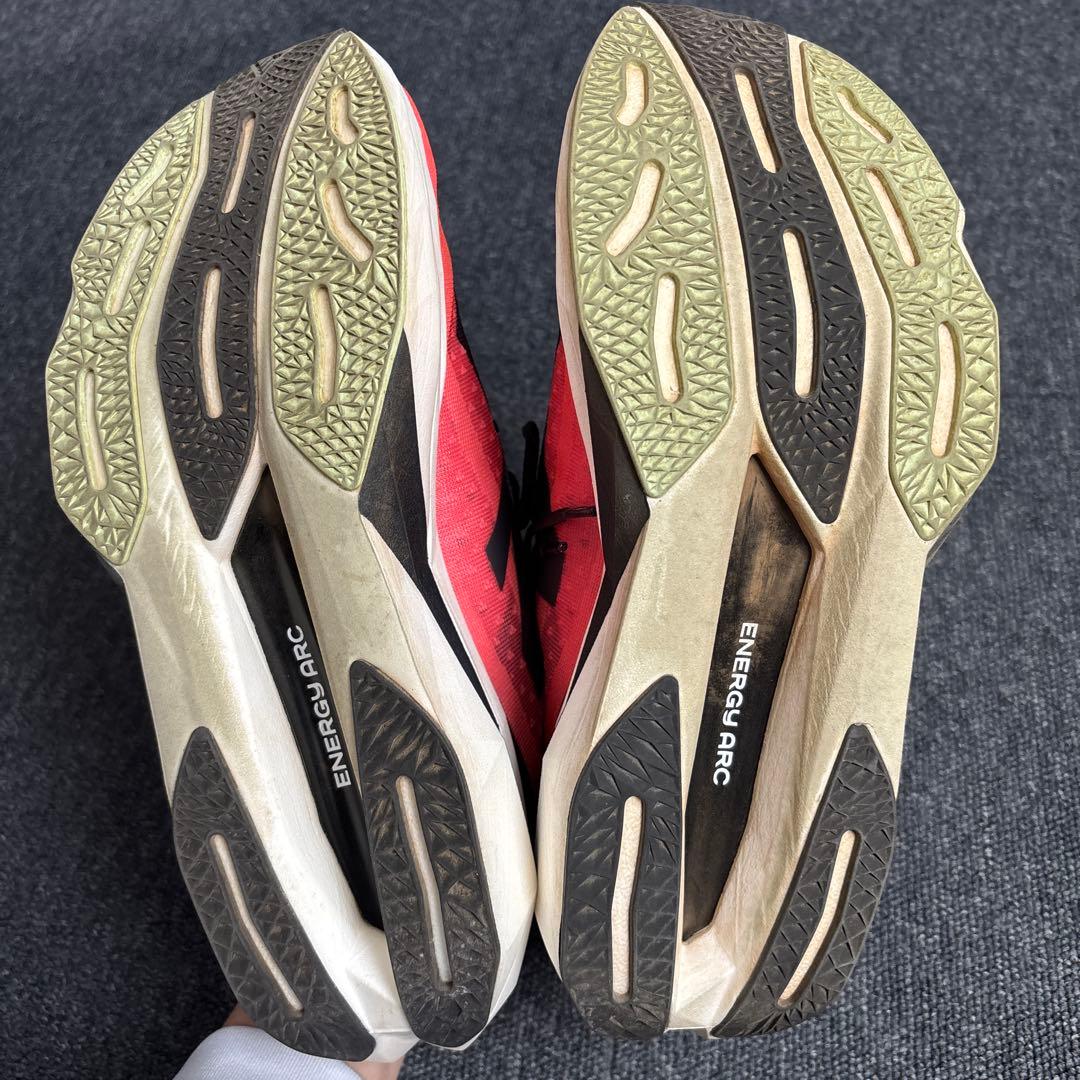 New Balance ELITE V4レッド/ブラック 27.0cm