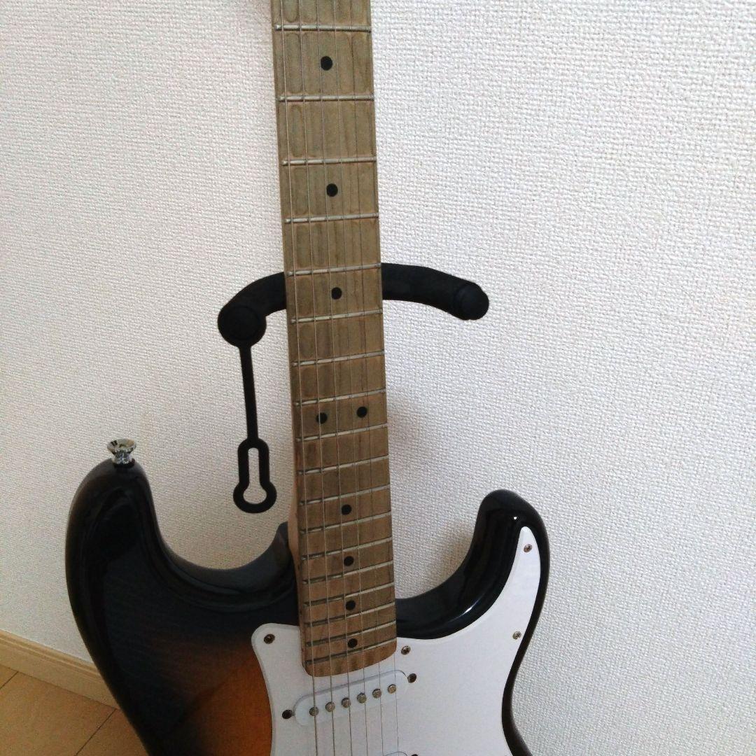 Squier Stratocaster ギター