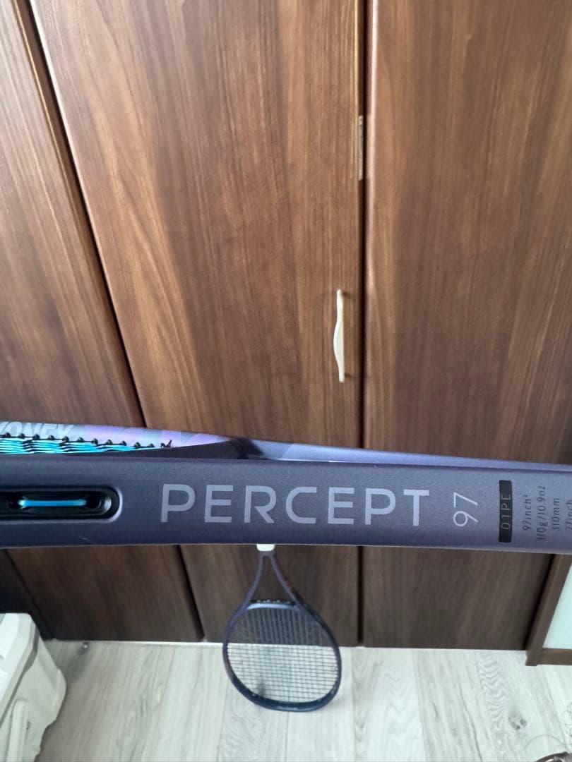 テニスラケット　PERCEPT 97ラケット2本セット