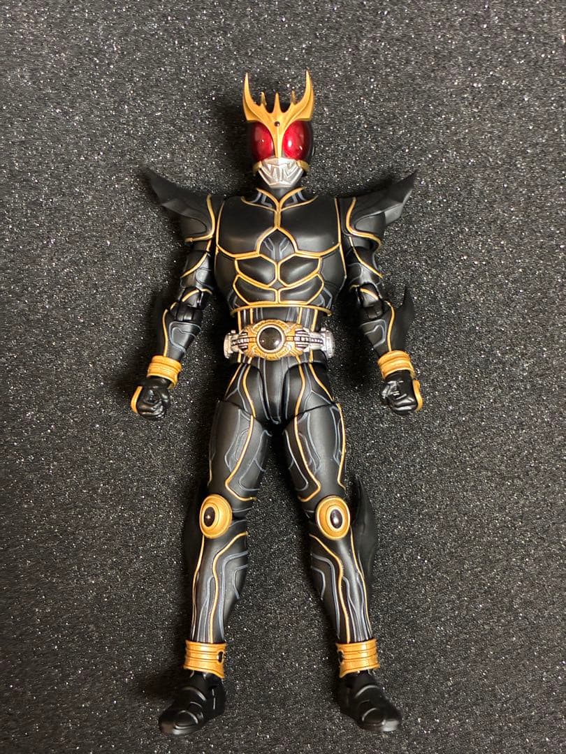 S.H.Figuarts 真骨頂製法 仮面ライダークウガ アルティメットフォーム