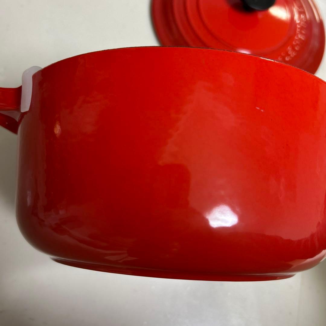 ルクルーゼ　ココットロンド　20cm レッド　ヘラのセット