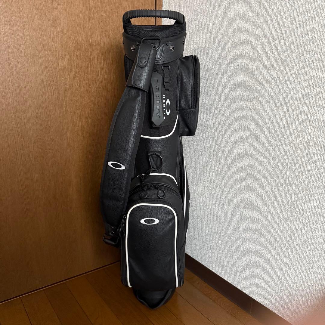 オークリー　スタンドキャディバッグ　ゴルフボール付