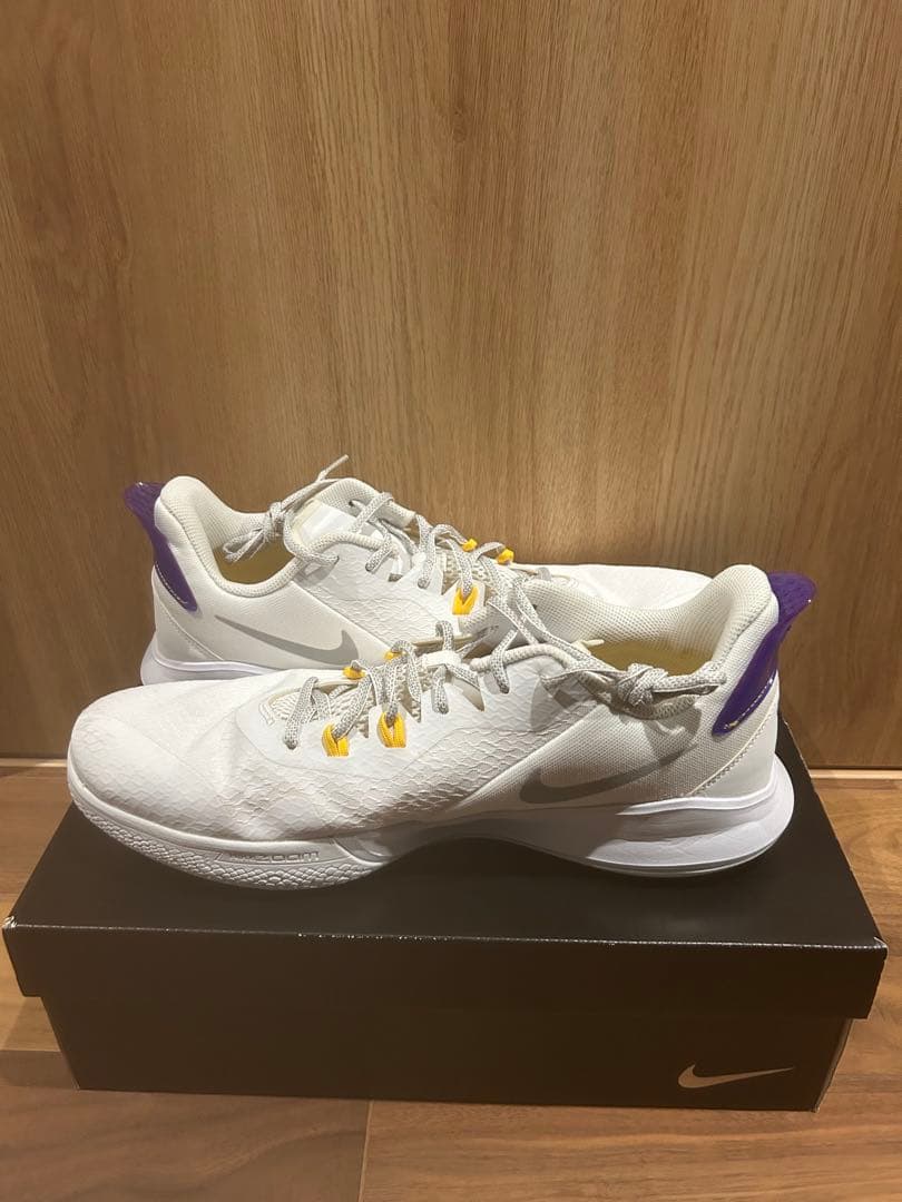 シューズ(男性用) NIKE MAMBA FURY