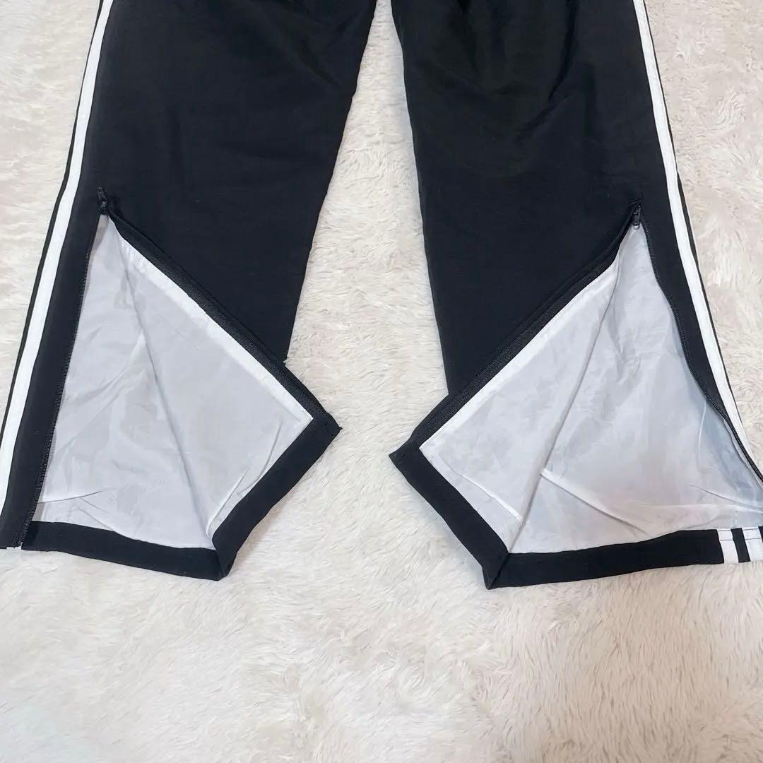 ✨稀少✨adidas 黒 ストライプ ジャージパンツ　2XO
