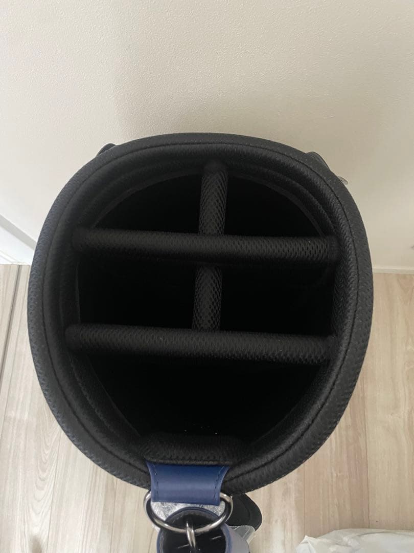新品　TaylorMade オーステック キャディバッグ UN033