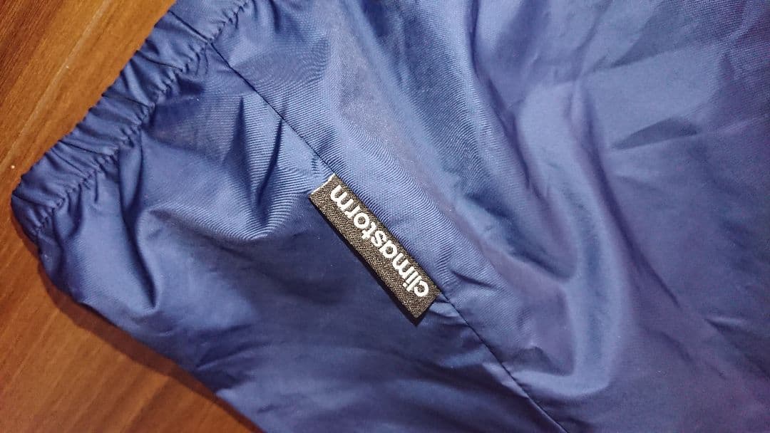 新品 ADIDAS ジャケット パーカー レディースＳ ネイビー 防風 速乾