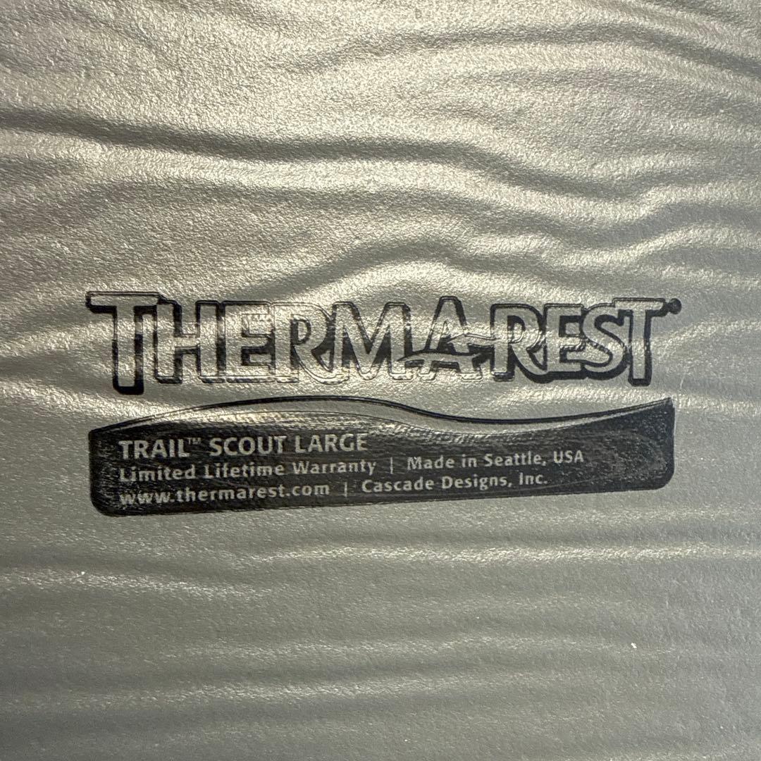 ① THERMAREST TRAIL SCOUT LARGE スリーピングマット