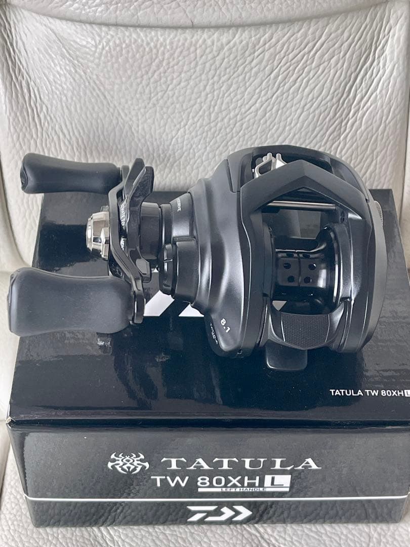 【廃盤/新品】 ダイワ 22タトゥーラTW80XHL 漆黒180g軽量ザイオン