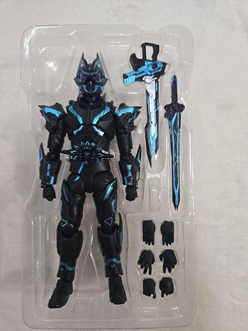 S.H.Figuarts 仮面ライダー Xギーツ　クロスギーツ