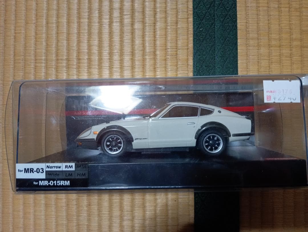 KYOSHO NISSAN Fairlady Z 240ZG ミニカー