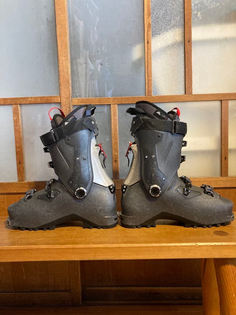 ディナフィット DYNAFIT BEAST 29.5cm 330mm ブーツ