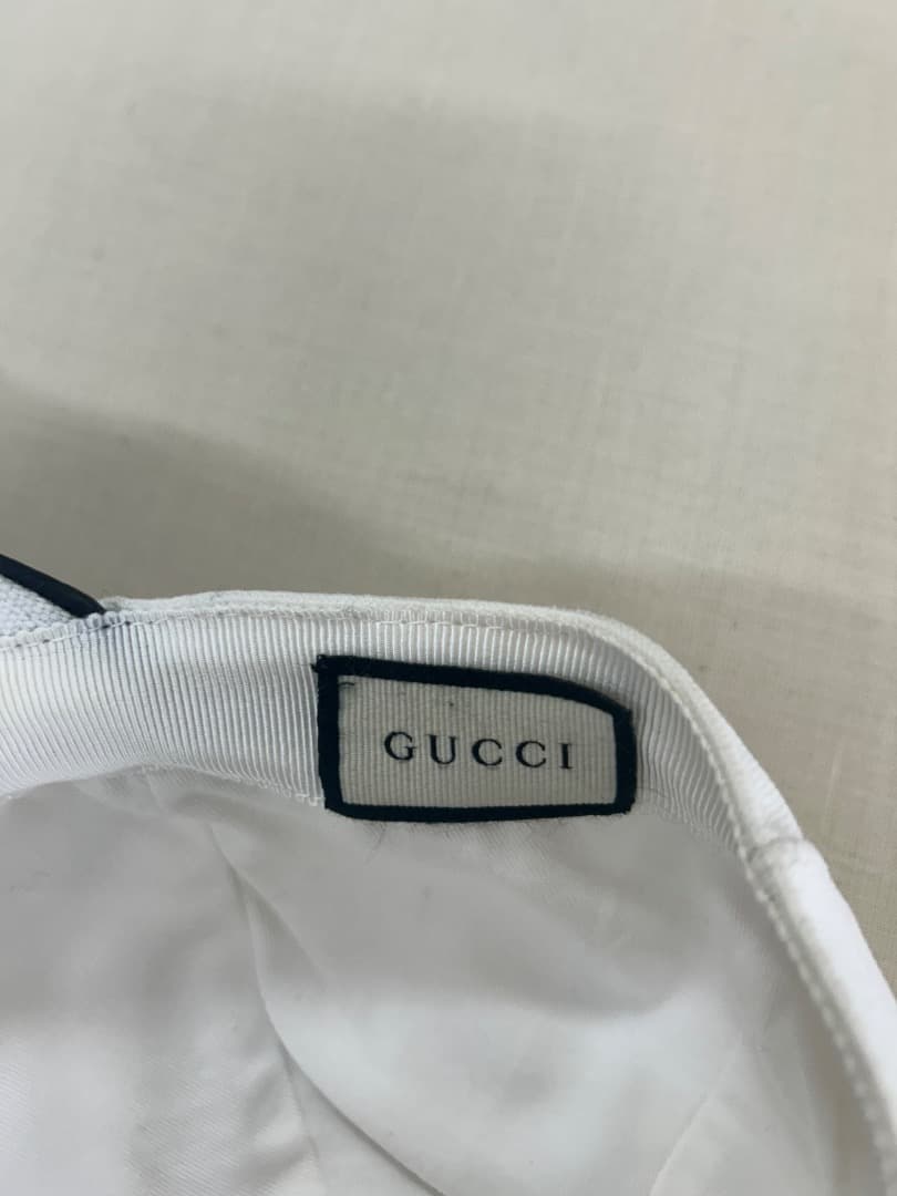 GUCCI ホワイトキャップ　撥水加工付き
