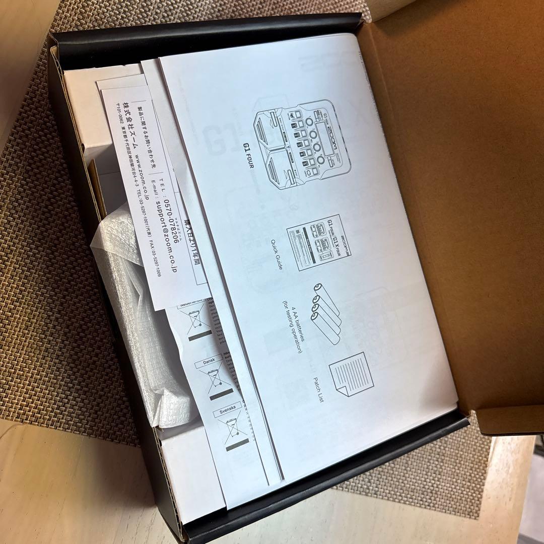 【ZOOM G1 FOUR】マルチエフェクター／箱・説明書あり／動作確認済