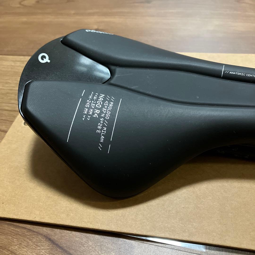 Prologo(プロロゴ) NAGO R4 NACK 137 サドル