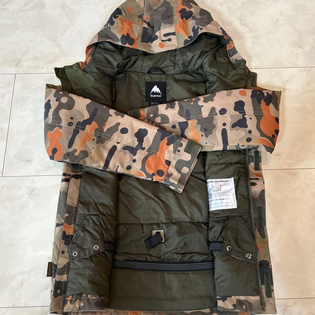 Burton 迷彩 スノーウェア ジャケットとパンツセット