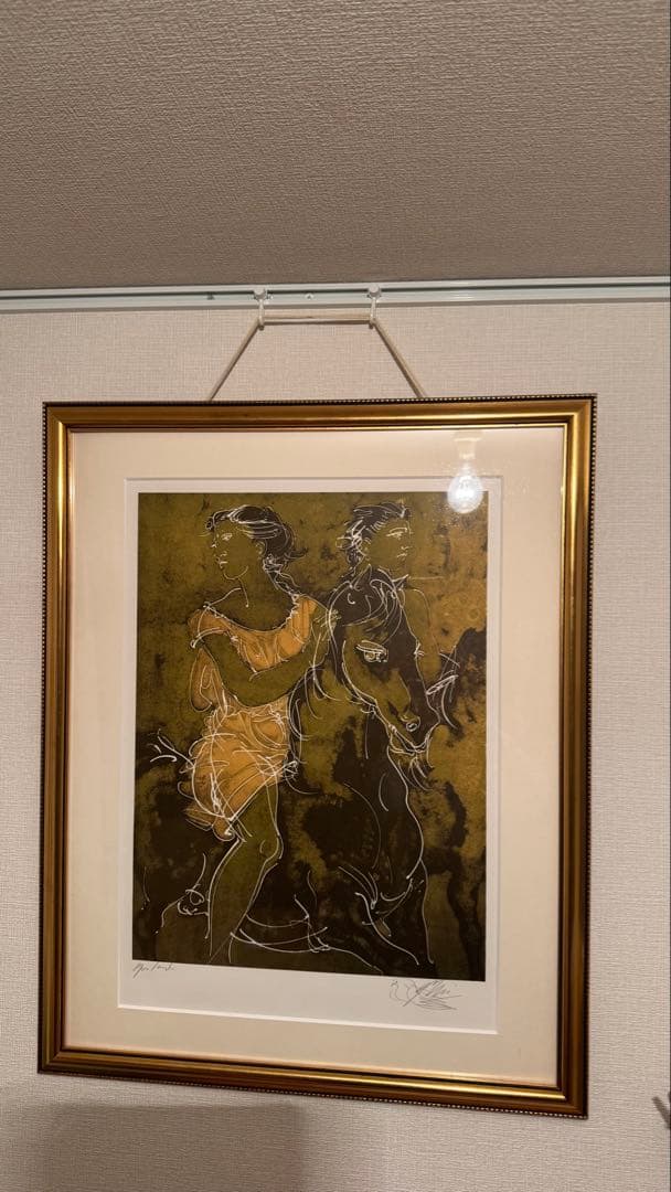 リトグラフ 人物と馬 金色のフレーム付き