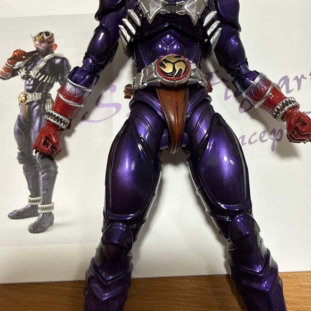 S.H.Figuarts 真骨彫製法　仮面ライダー響鬼　紅　装甲響鬼　セット売り