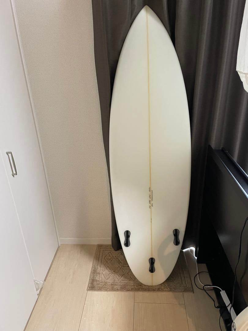 使用10回未満SMACサーフボード 5'6\" アルメリック　JS メイヘム