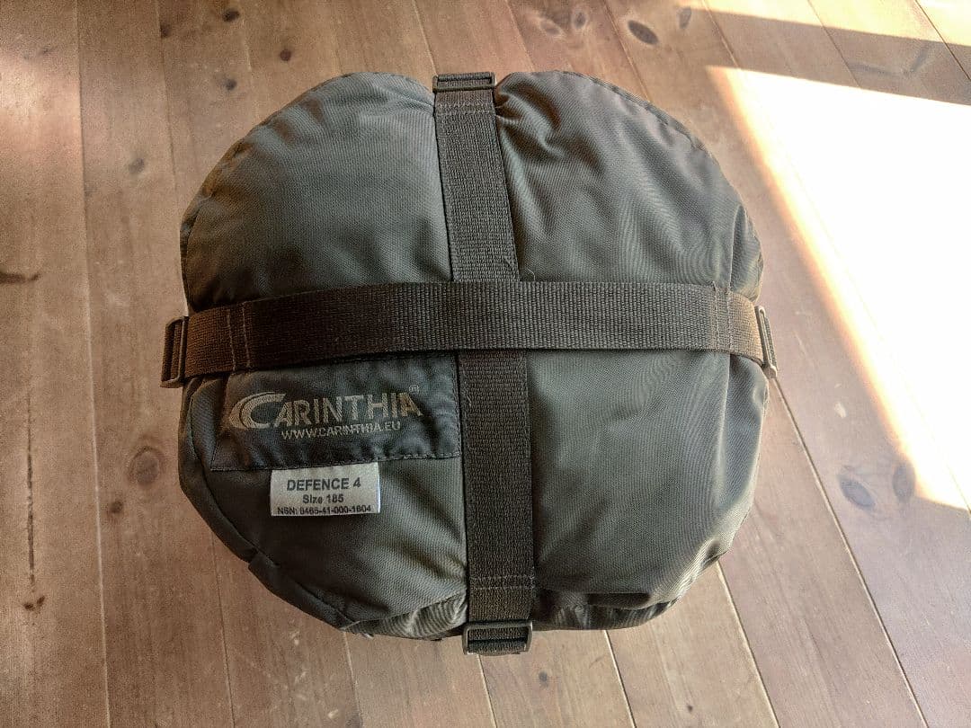 carinthia カリンシア　ディフェンス4 Mサイズ