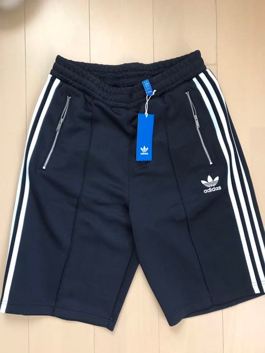アディダスオリシナルス上下セット