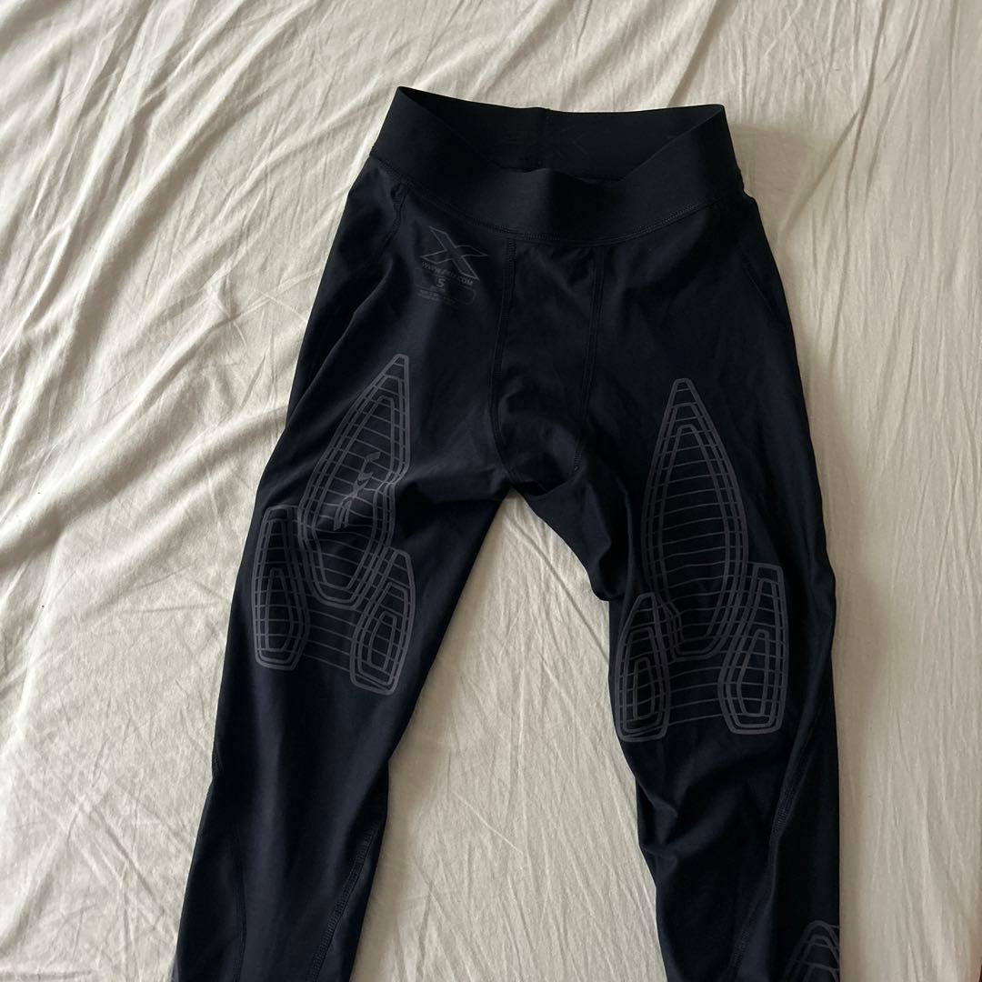2XU MCSタイツ ブラック ゴールド