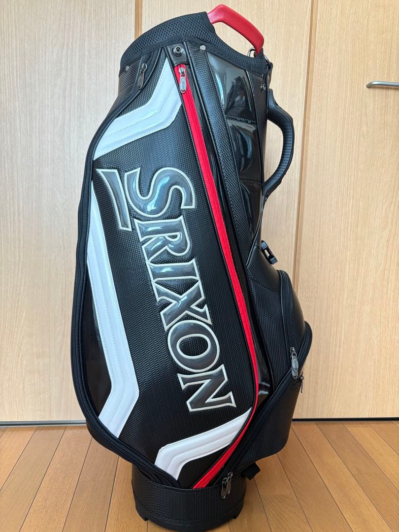 【2月まで】★新品★ゴルフバッグ キャディバッグ　SRIXON
