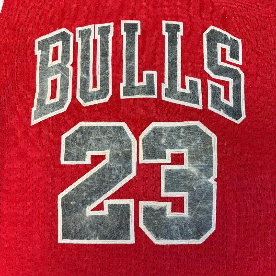 KP54《NBA》ナイキ　ゲームシャツ　シカゴブルズ　マイケルジョーダン23