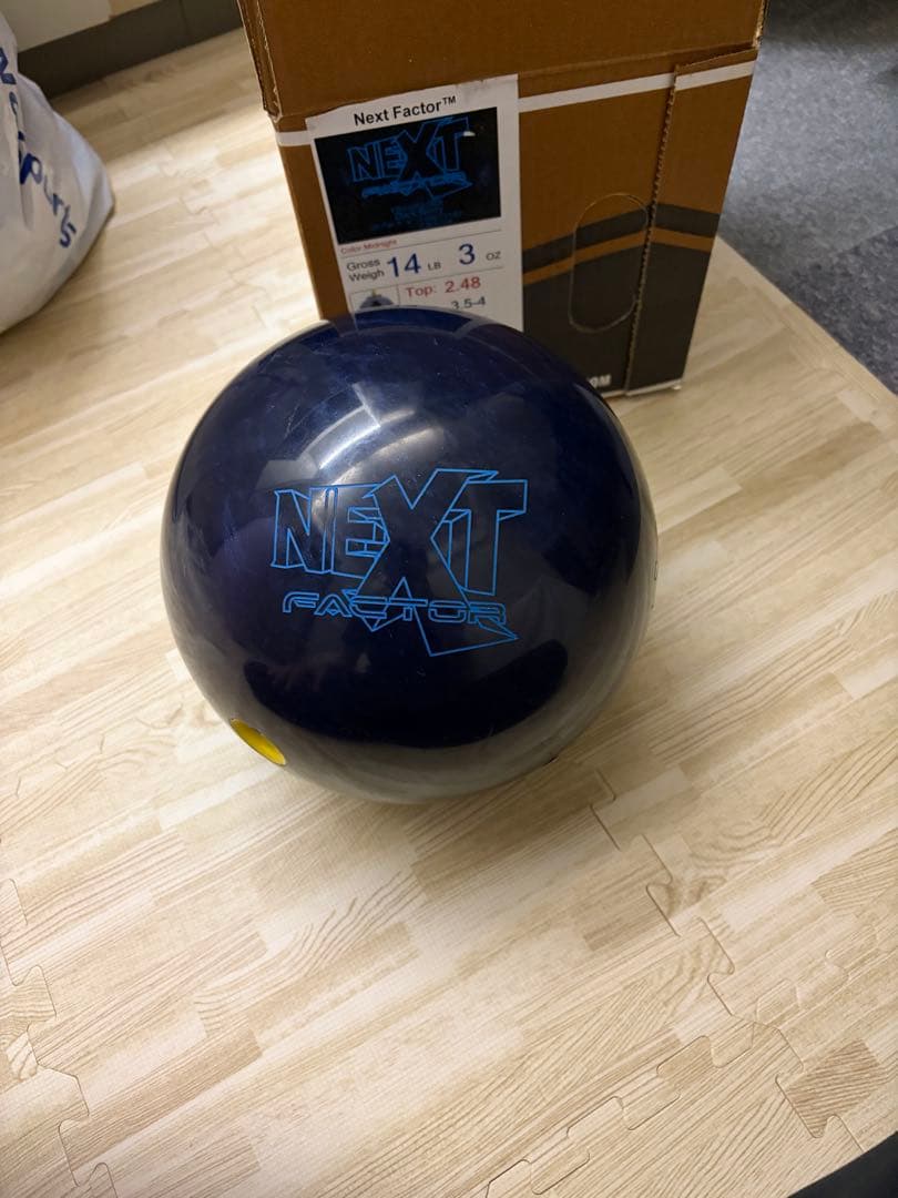 Next Factor ボウリングボール 14ポンド最新