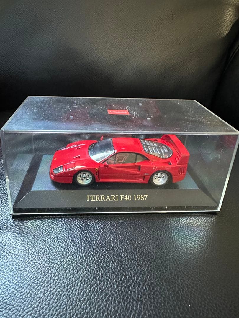 京商Ferrari 1／43，4台　ケース以外は目立つ傷や汚れ無し