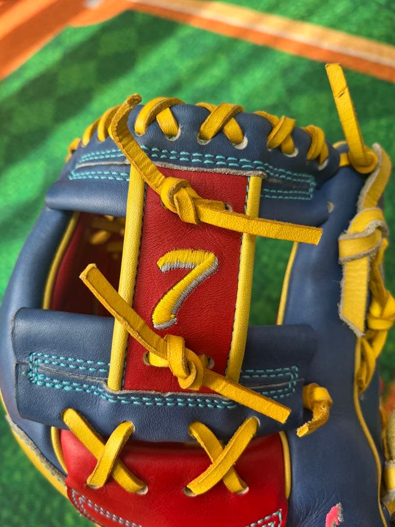 R*Y様 硬式用グローブ　内野手用　バンダイスポーツ