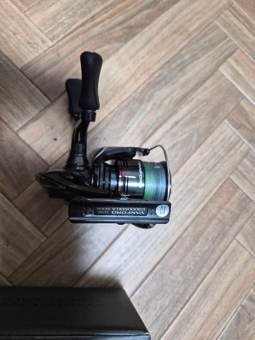 リール SHIMANO 24VANFORD C3000SDH