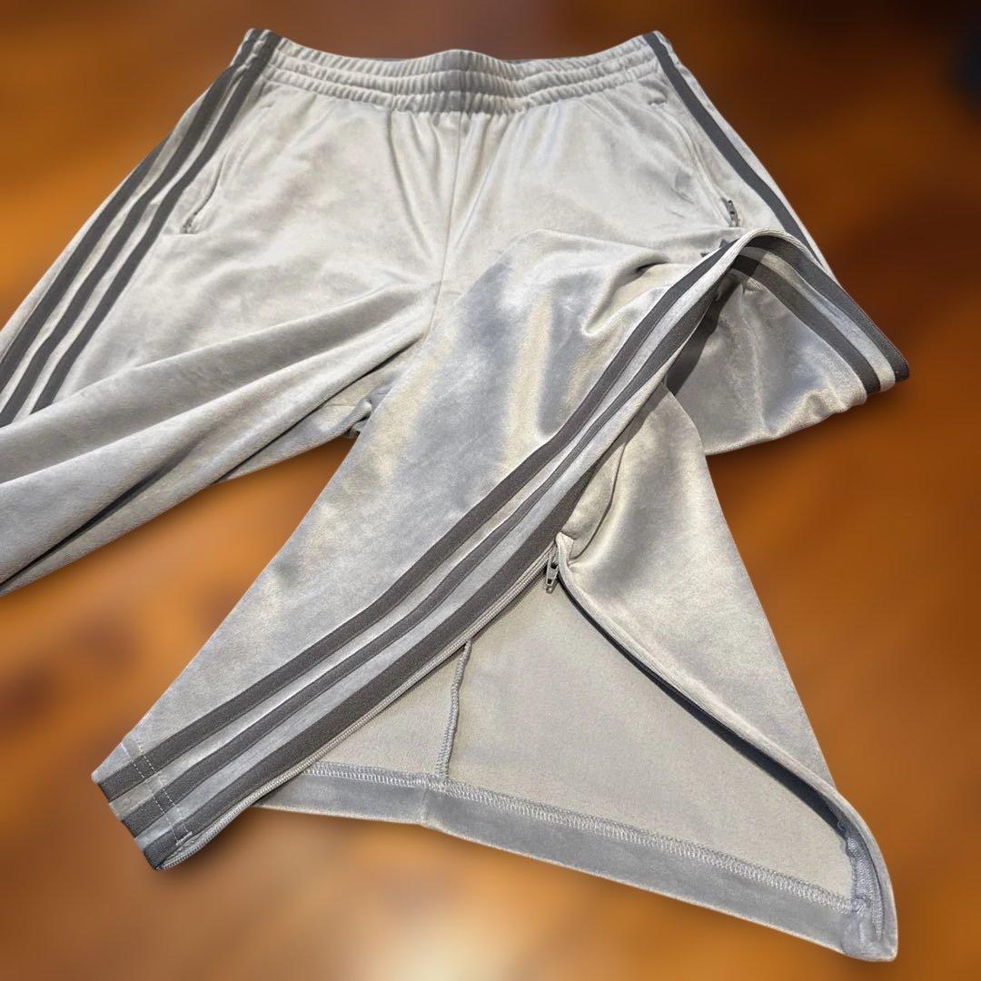 adidas ベロア パンツ（ユニセックス）