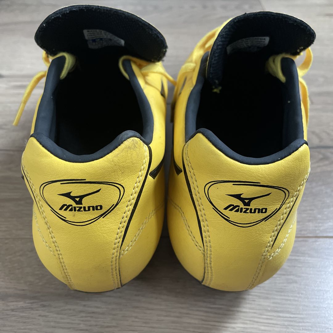 Mizuno サッカースパイク　イエロー　24.５㎝